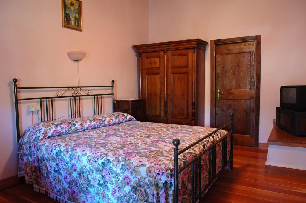 Agriturismo Ca Serrantonio Villa Urbania Exteriör bild