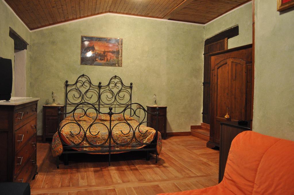Agriturismo Ca Serrantonio Villa Urbania Exteriör bild